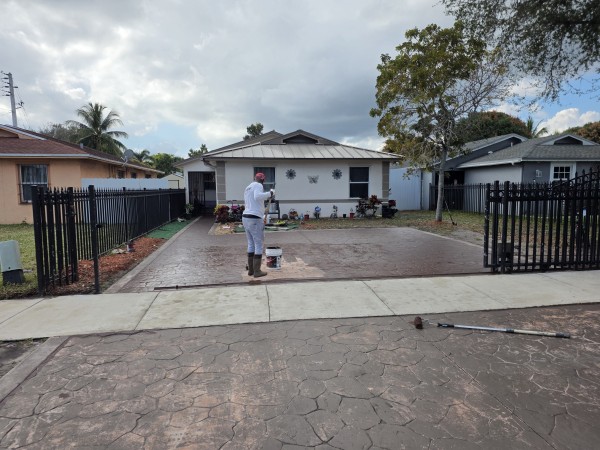 Driveway epoxy coating Miami Gardens FL