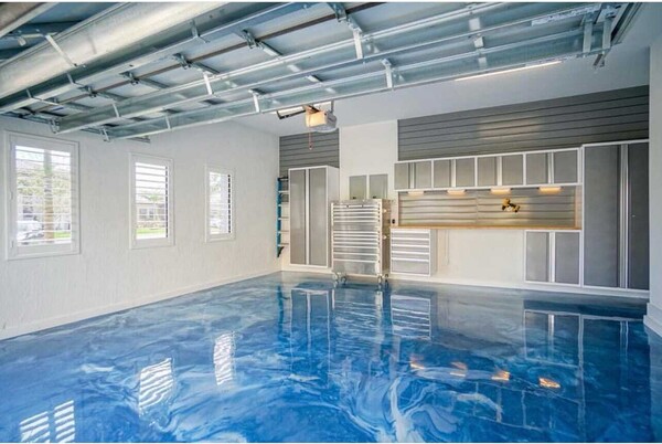Garage epoxy flooring Deerfield Beach FL